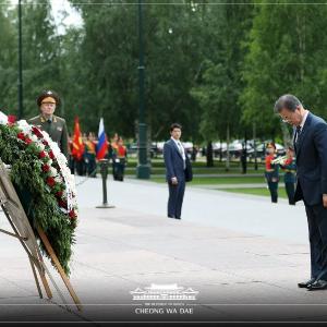 무명용사의 묘 헌화 – 2차 대전 당시, 희생된 러시아 무연고 장병 추모  2018-06-21 