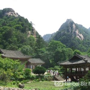  《명조 환관》에 수록된 윤봉(尹鳳)
